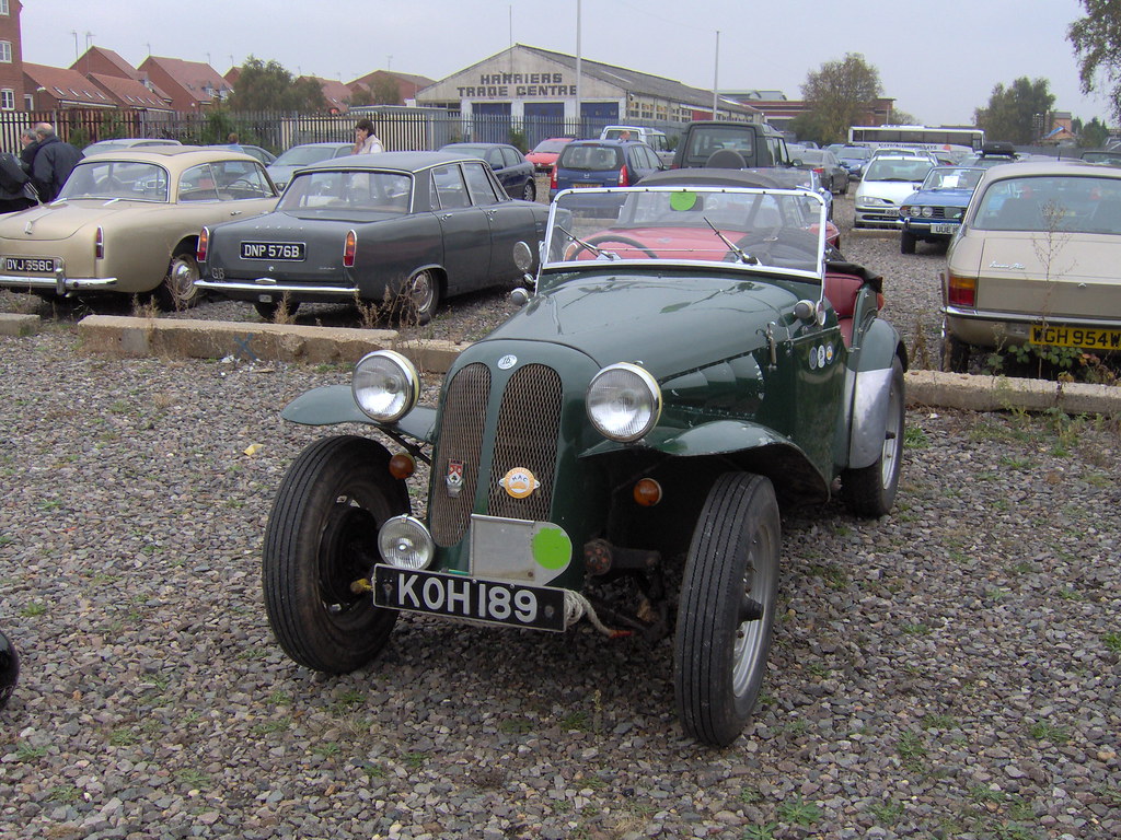 Car at Kidderminster Im000794.Jpg haze5555 Flickr