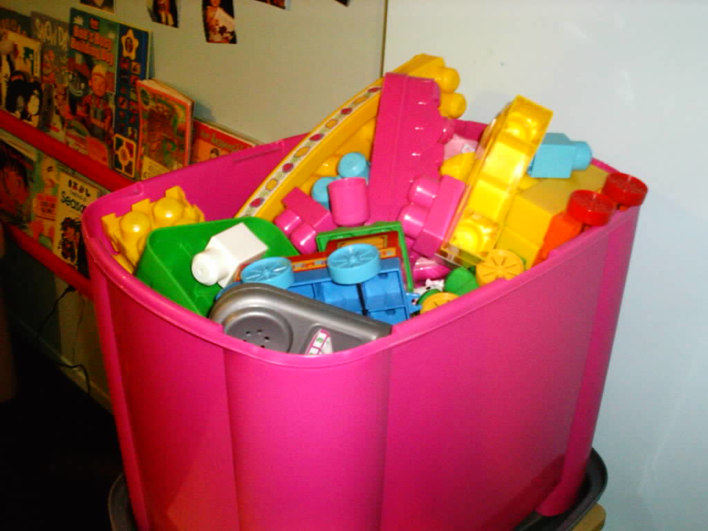 bucket large lego Large bucket of Lego great for toddlers … Flickr