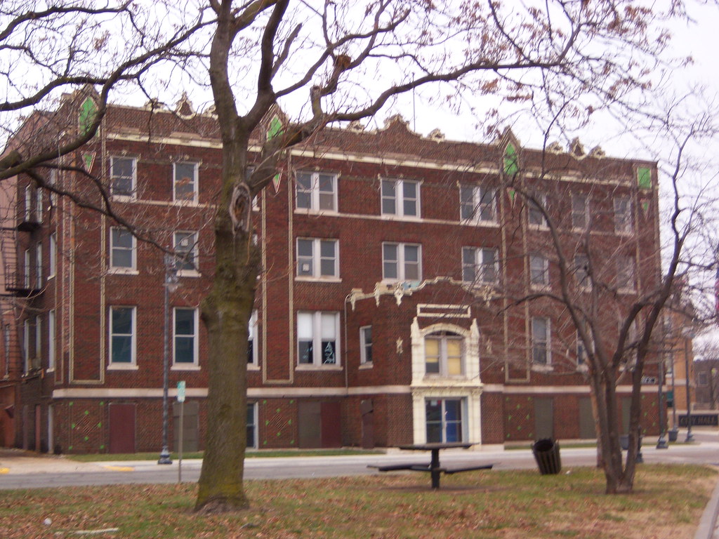 Granite City YMCA Terracottalicious. I SO could have taken… Flickr