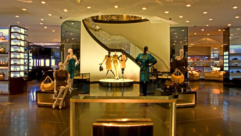 Versace Boutique (store interior) photo 1330 Gianni Versac… Flickr