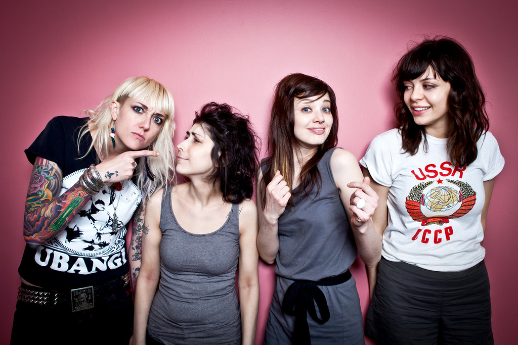 The Coathangers PreOrder the new album "Larceny & Old Lac… Flickr