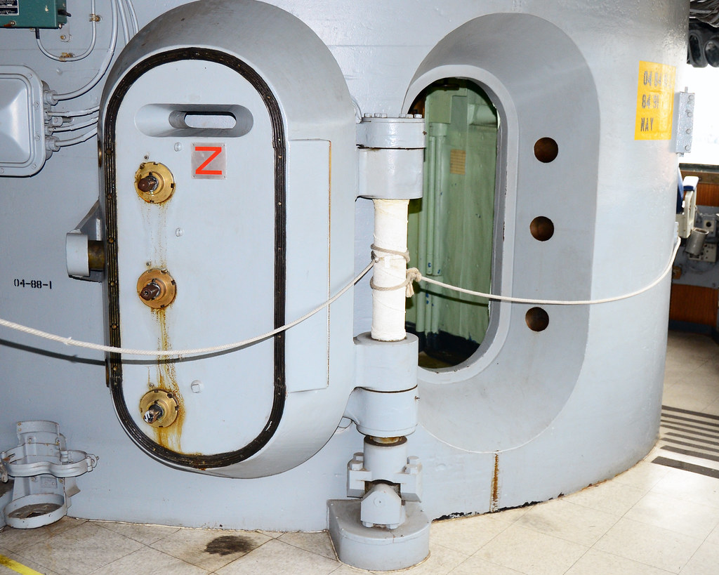 Armored Conning Tower Entry hatch and exterior of armored … Flickr