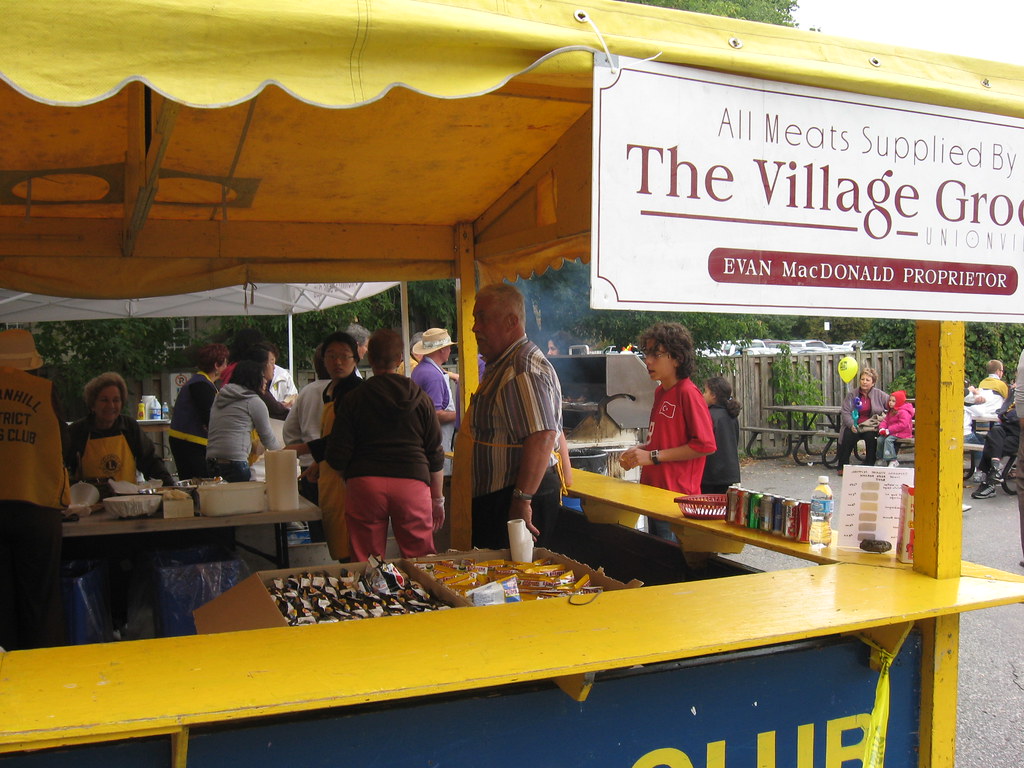 Thornhill Lions Club beer garden Adam Birrell Flickr