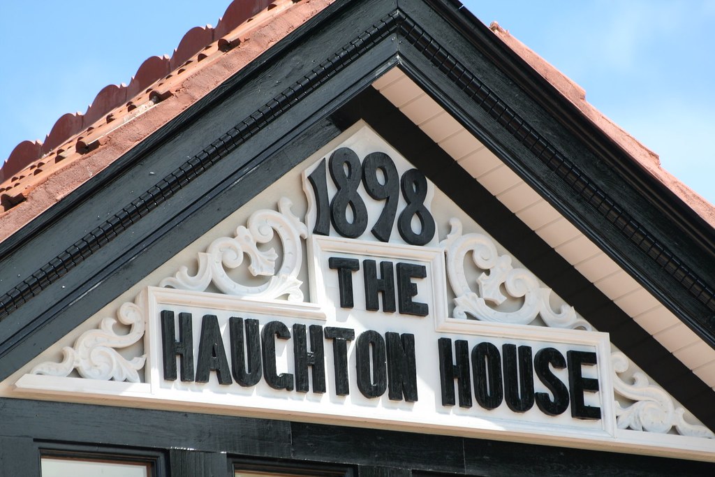 Haughton House Haughton House (Samuel Haughton was once Pr… Flickr