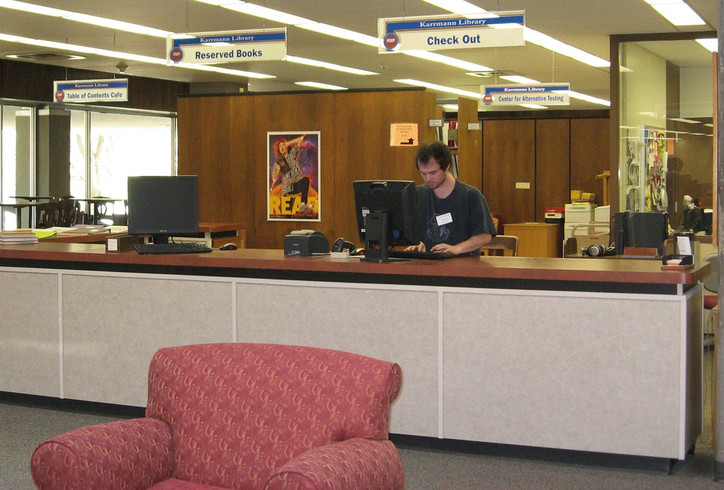 Circulation Desk Karrmann Library, University of Wisconsin… Flickr