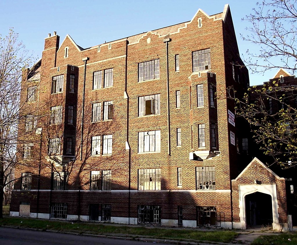 1560 Fairview, Yorkshire ApartmentsDetroit MI This Tudor… Flickr