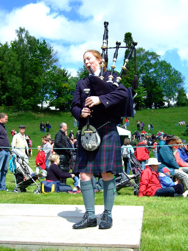 Female BagPiper A Lady Bagpipe Player jammach_uk Flickr