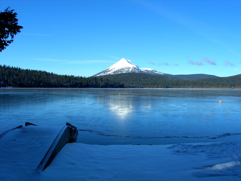 Winter, Lake of the Woods, Mount McLoughlin a photo on Flickriver