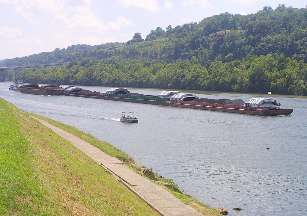 ESCATAWPA in Kanawha River, Charleston, West Virginia, USA… Flickr