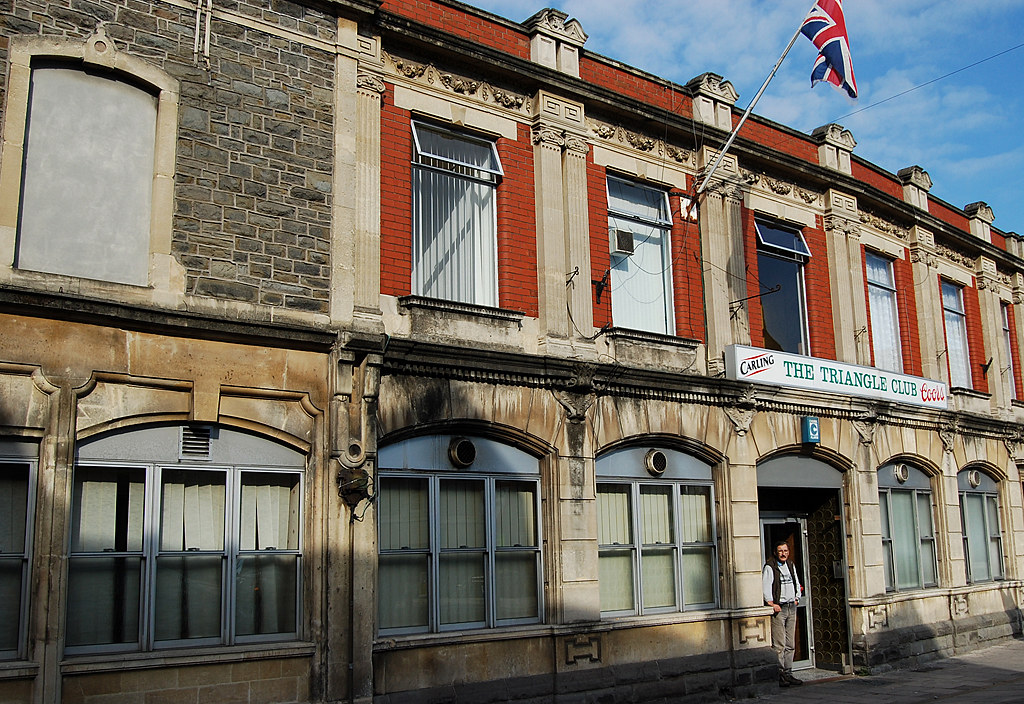 L_2665 The Triangle Club, Old Church Road, Clevedon, Somer… Flickr