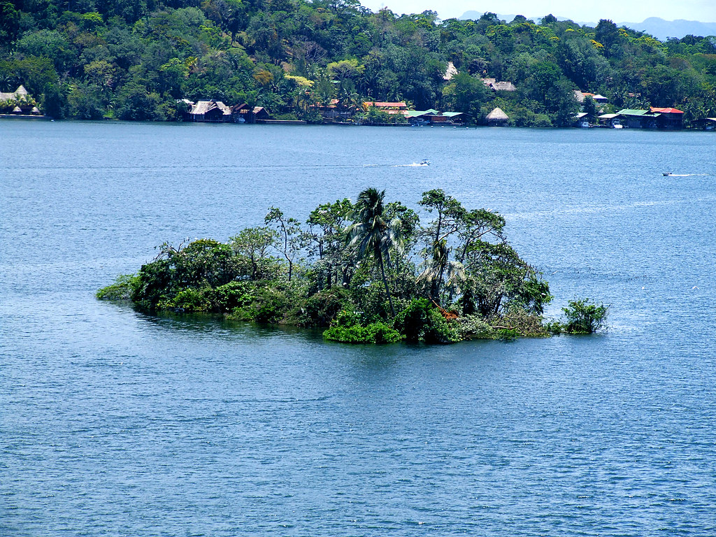 Bird Island from bridge Bird Island zoomed in from the bri… Flickr
