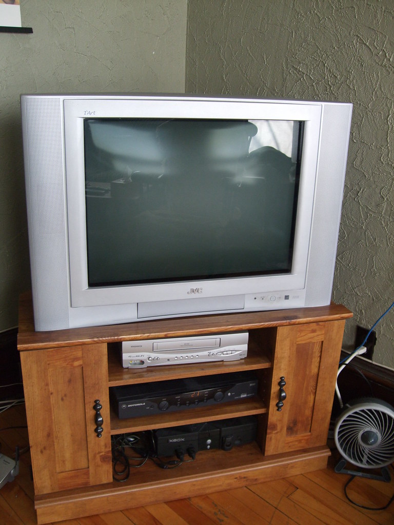JVC I`Art 27" Flatscreen plus stand endlessclimb Flickr