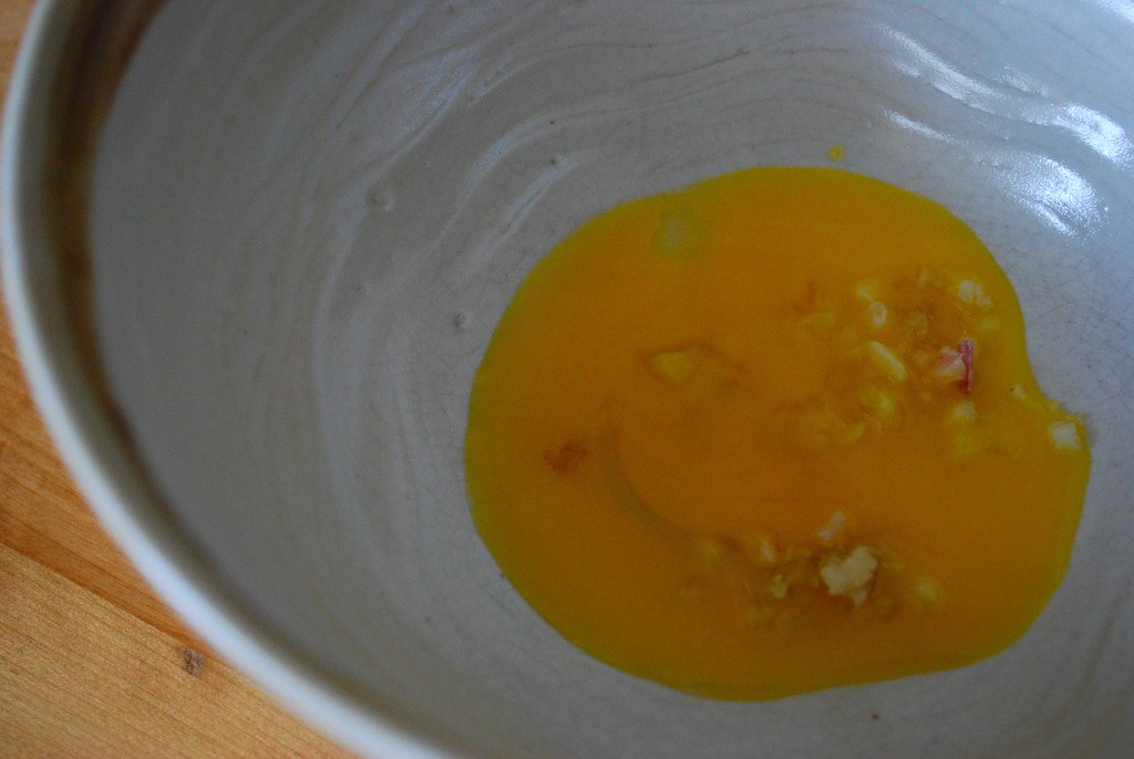Egg yolk and garlic. Steffany Flickr