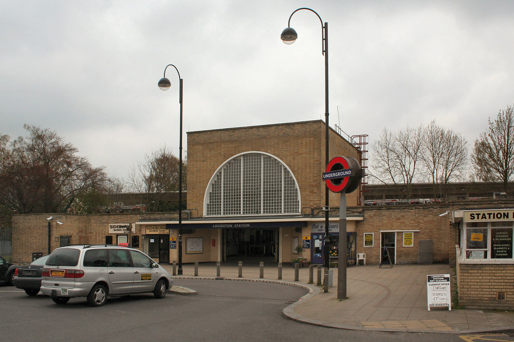 Loughton Underground station LNER for LT, 1940 bowroaduk Flickr