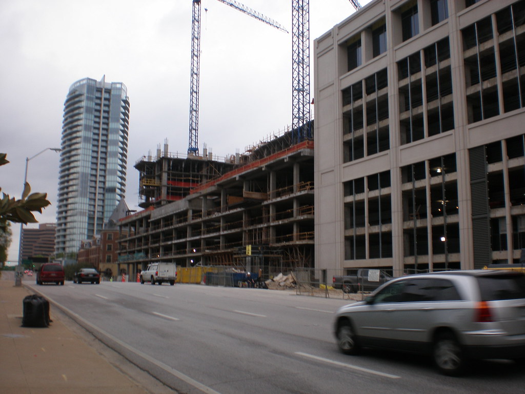 The Glass House Behind the Rosewood office tower developme… Flickr