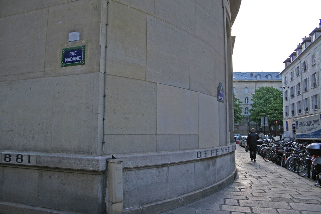 Rue Madame Paris (France) The invasion of the Rue Madame… Flickr