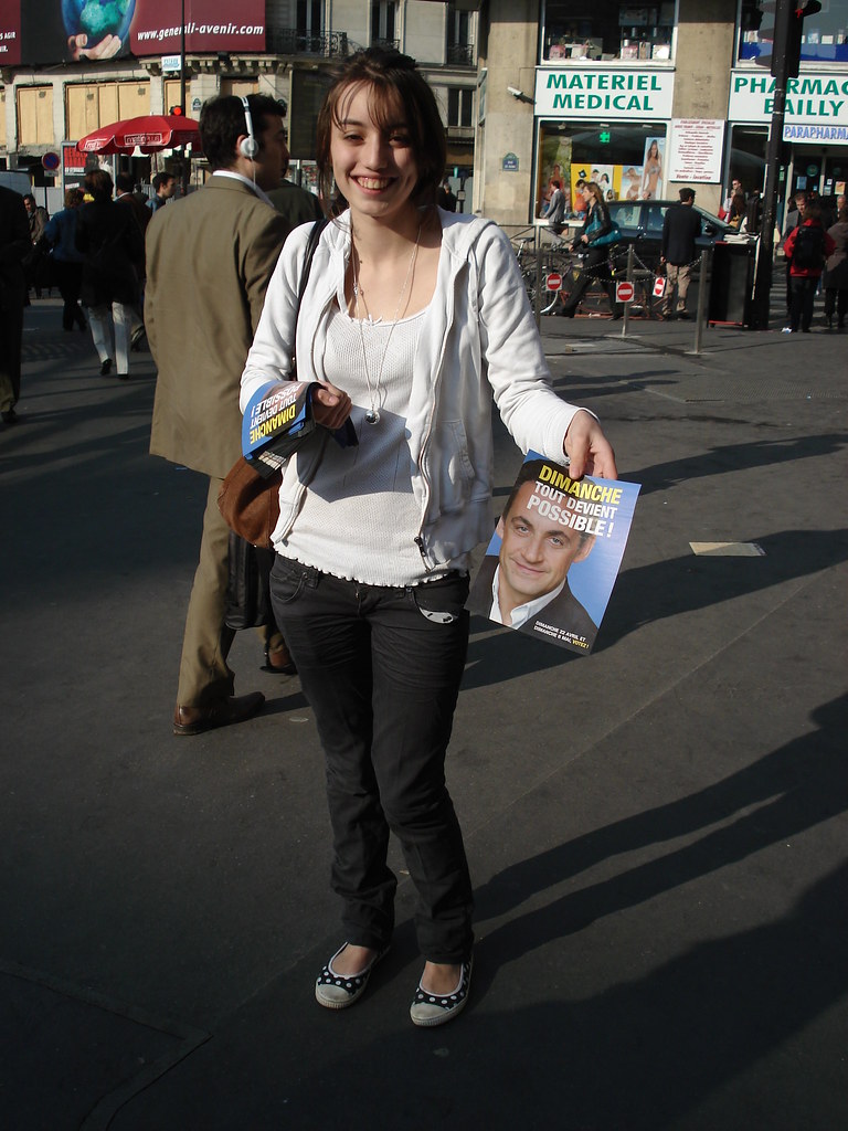 Devant gare Saint Lazar, Paris7 "We are not afraid" she t… Flickr