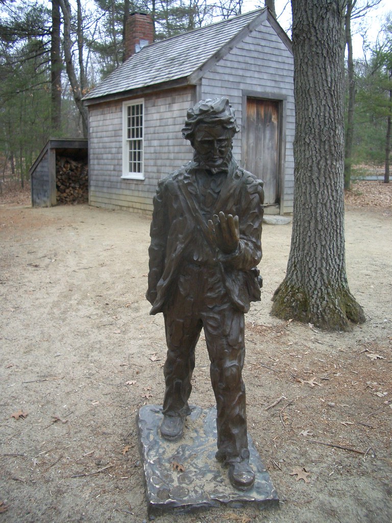 Thoreau Statue & Cabin Henry David Thoreau statue in front… Flickr