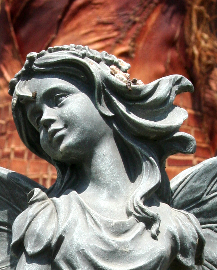 Garden Statue This small garden statue, only about 18" tal… Flickr