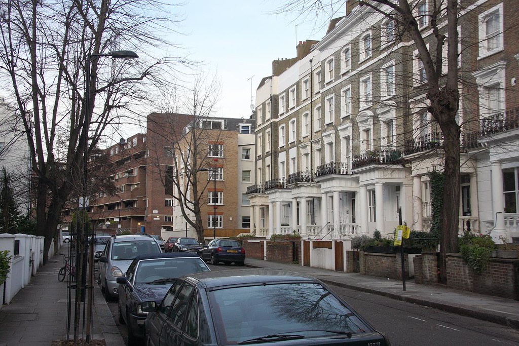 Where Moorhouse Rd now stops heading North at Talbot Rd & … Flickr