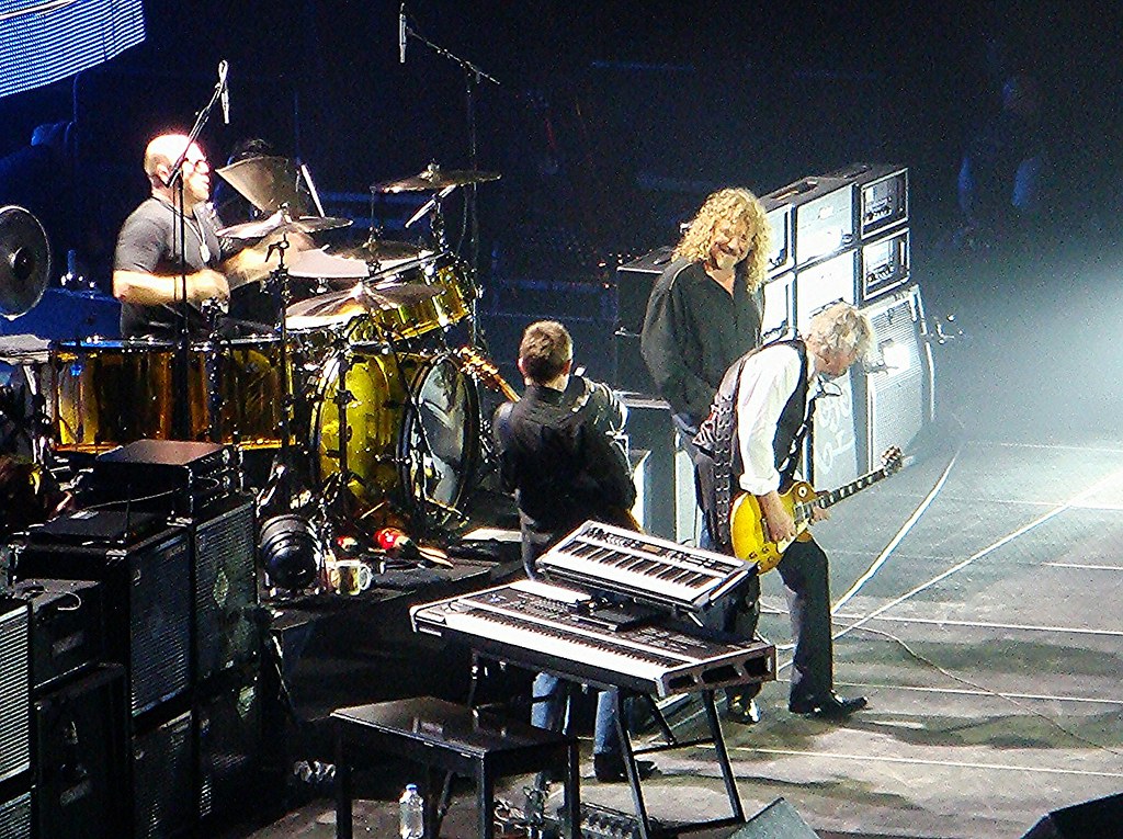 Led Zeppelin at the O2 Arena Led Zeppelin O2 Arena London … Flickr