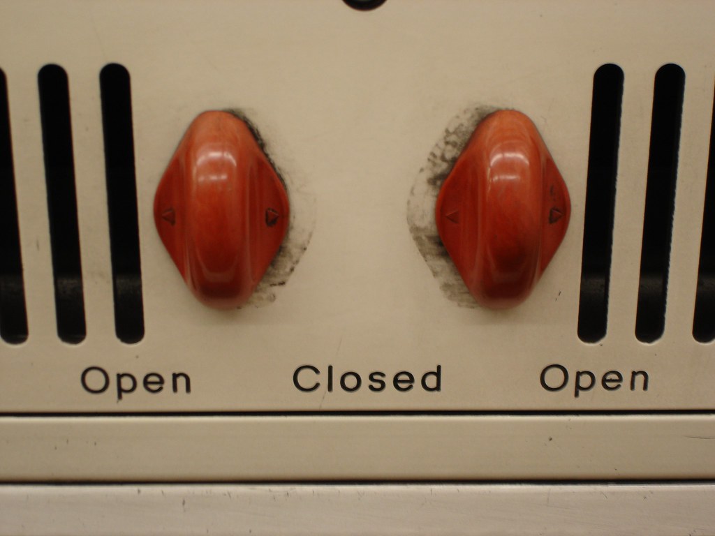 Underground air Air vents on the London underground Victoria Flickr