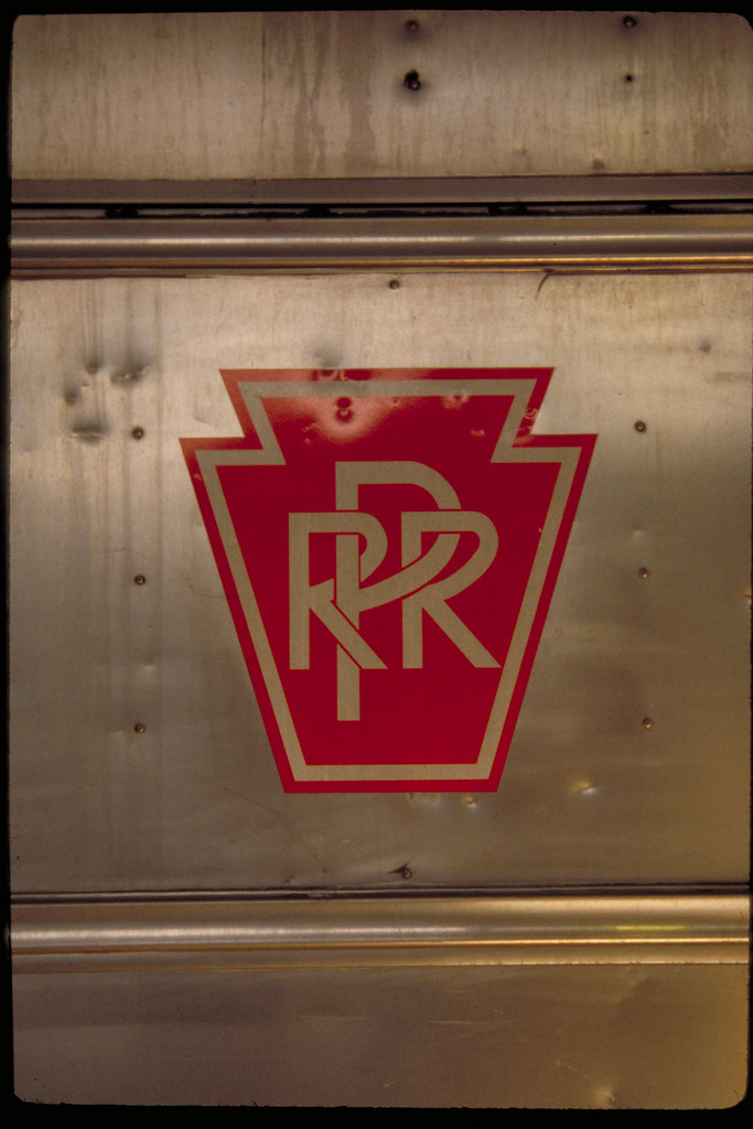 Pennsylvania Railroad "Keystone" Logo on Lightweight Coach… Flickr