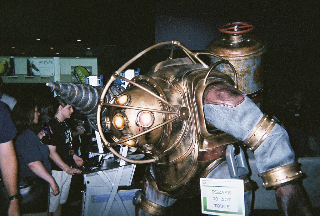 Bioshock Statue From PAX 2007 claytonrayrandell98226 Flickr