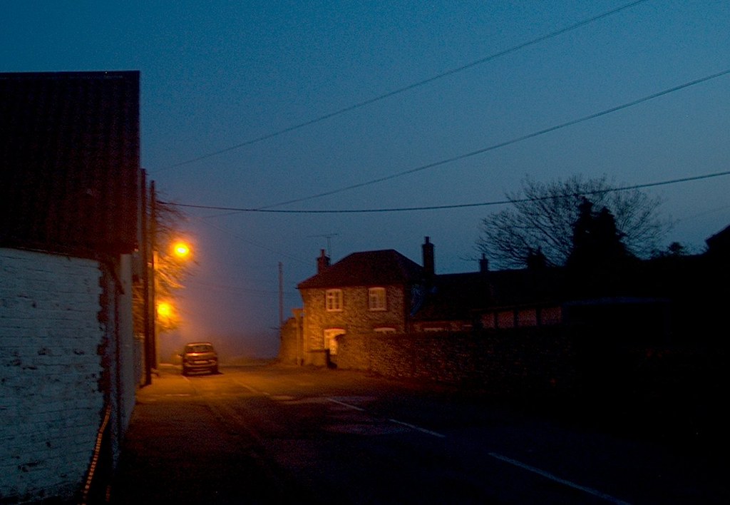 IM003592.mist.2 Rudham Lane looked so weird . . . and the … Flickr