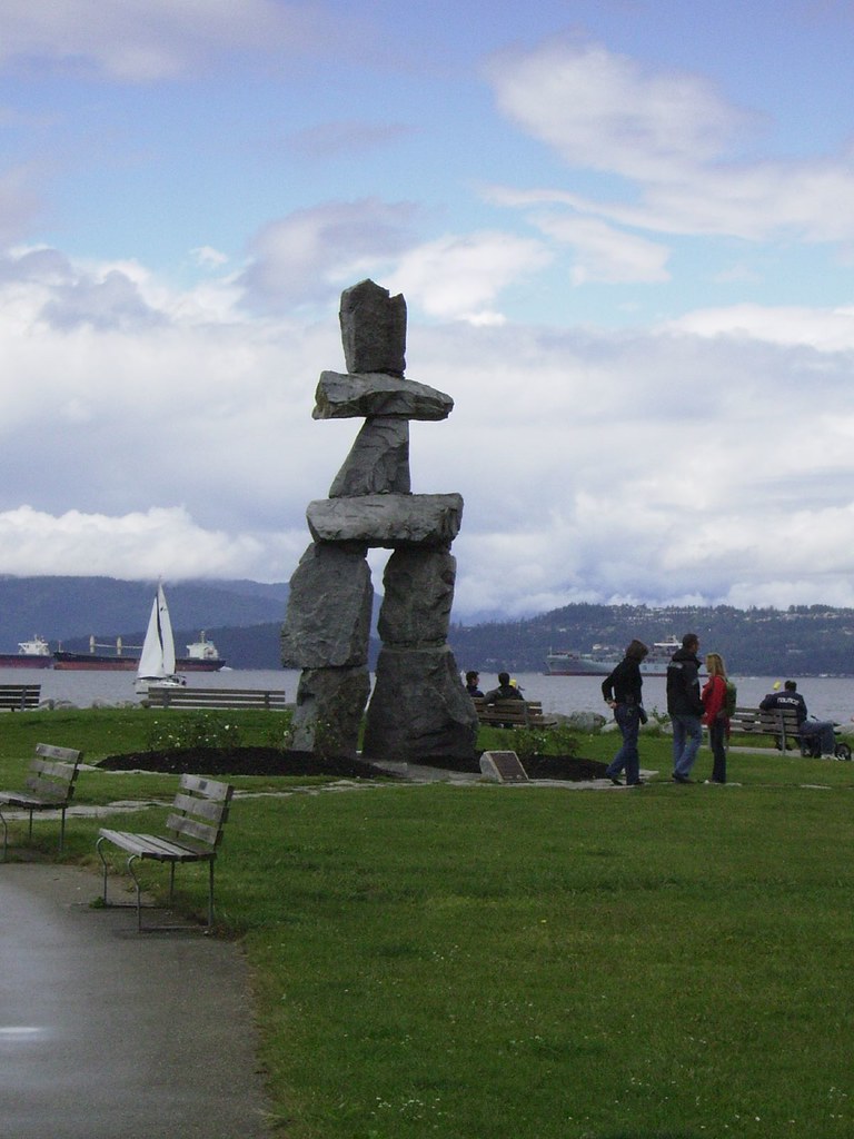 Vancouver Statue mrstopadoodledoo Flickr