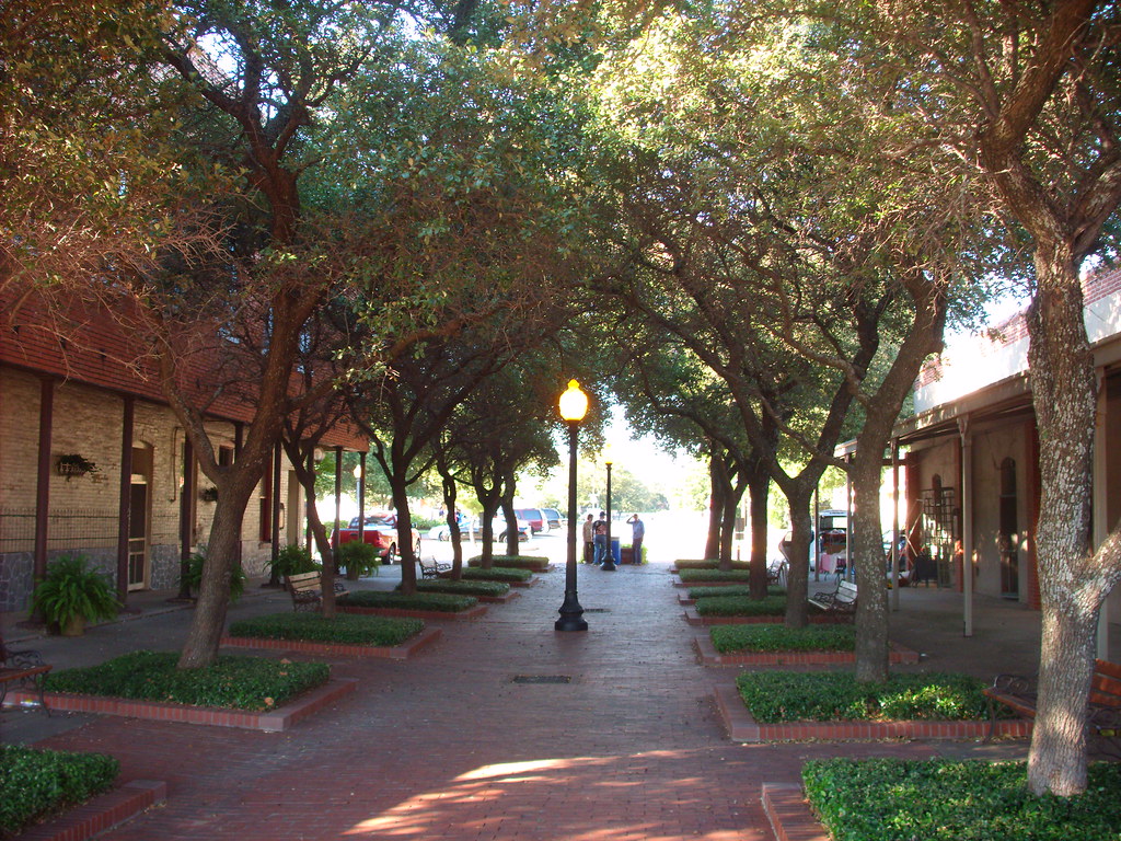 Historic Town Square Lancaster, TX Daniela Souza Flickr