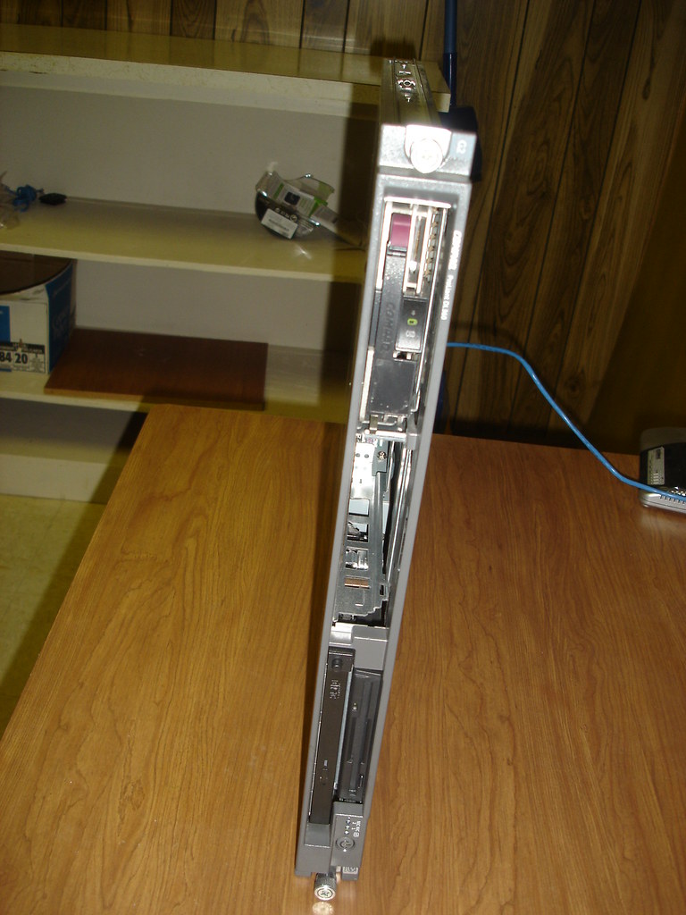 1U Colo Server by Compaq. Houghtelin Flickr