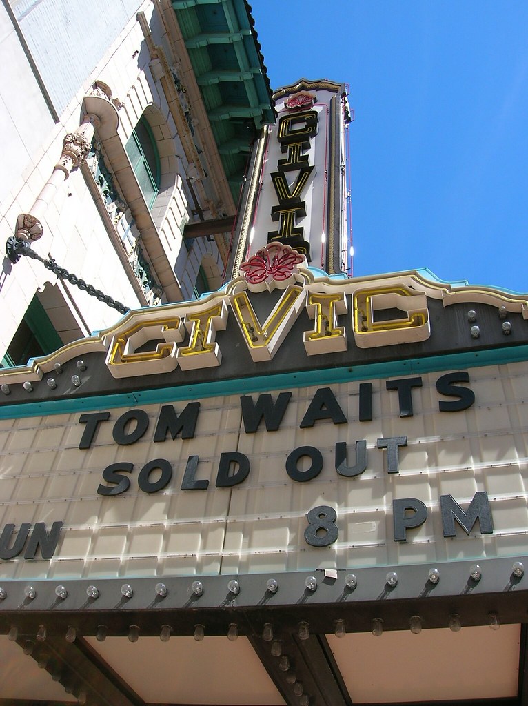 Doctor Bob HouseAkron OH Civic Theatre right down the str… Flickr