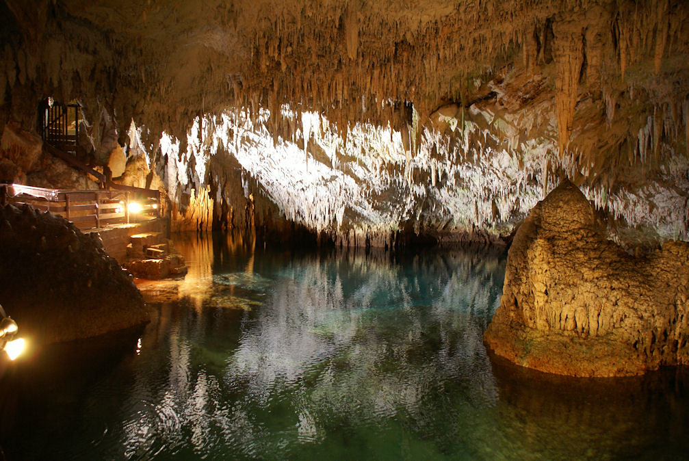 Grotto Bay cave 2_Bermuda Bob Getz Flickr
