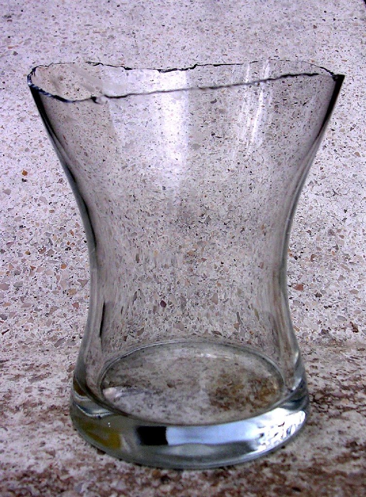 Broken vase before a photo on Flickriver