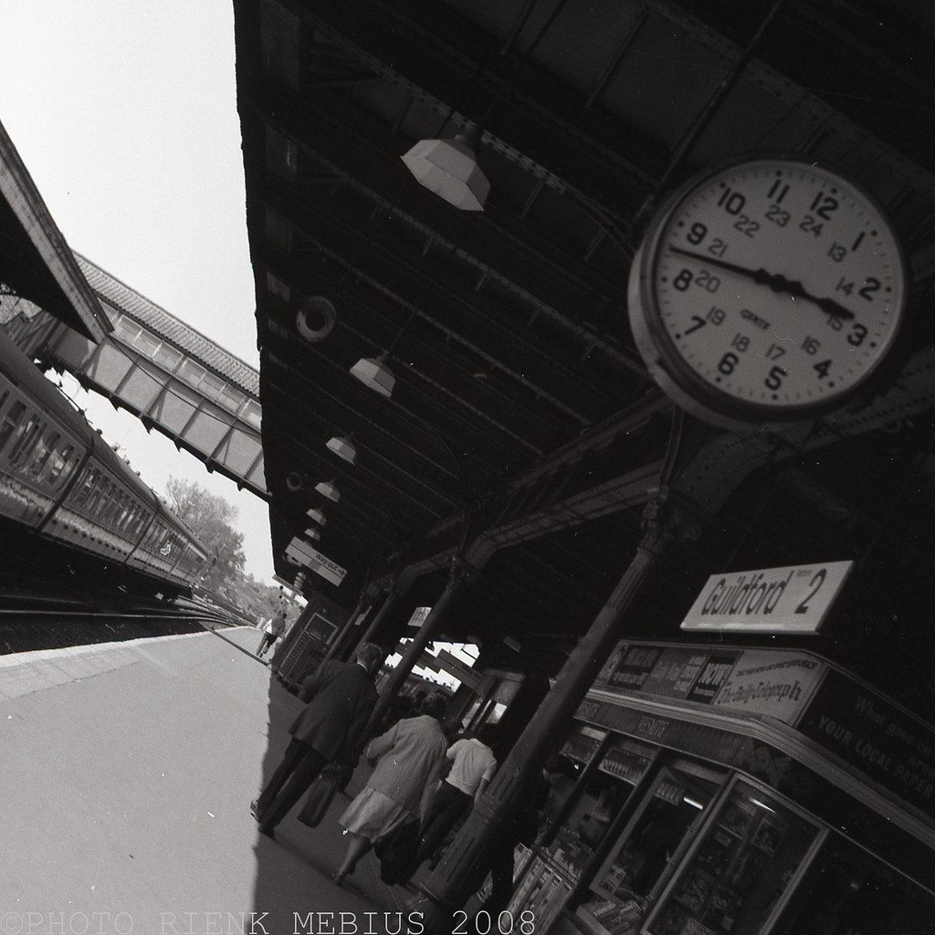 Platform 2 in 1980 243 PM. Guildford 16 Mei 1980. See whe… Flickr