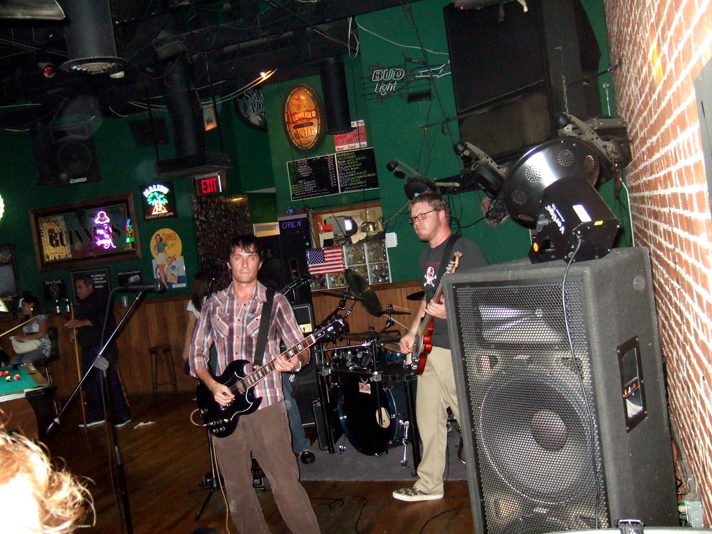 DSCF1781 The Action Item, Back Alley, Fullerton, Nov 17, 2… Flickr