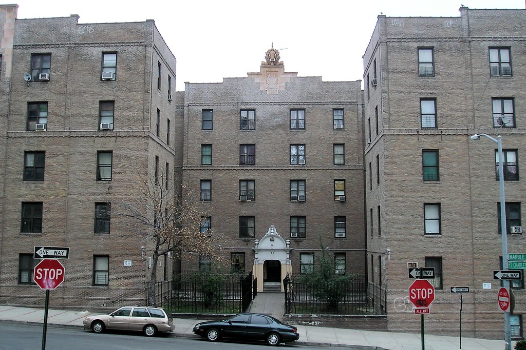 Marble Hill NYC (Apartment Building) Location Marble Hill… Flickr