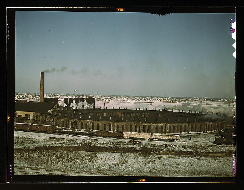 A Chicago and Northwestern railroad roundhouse, Chicago, I… Flickr