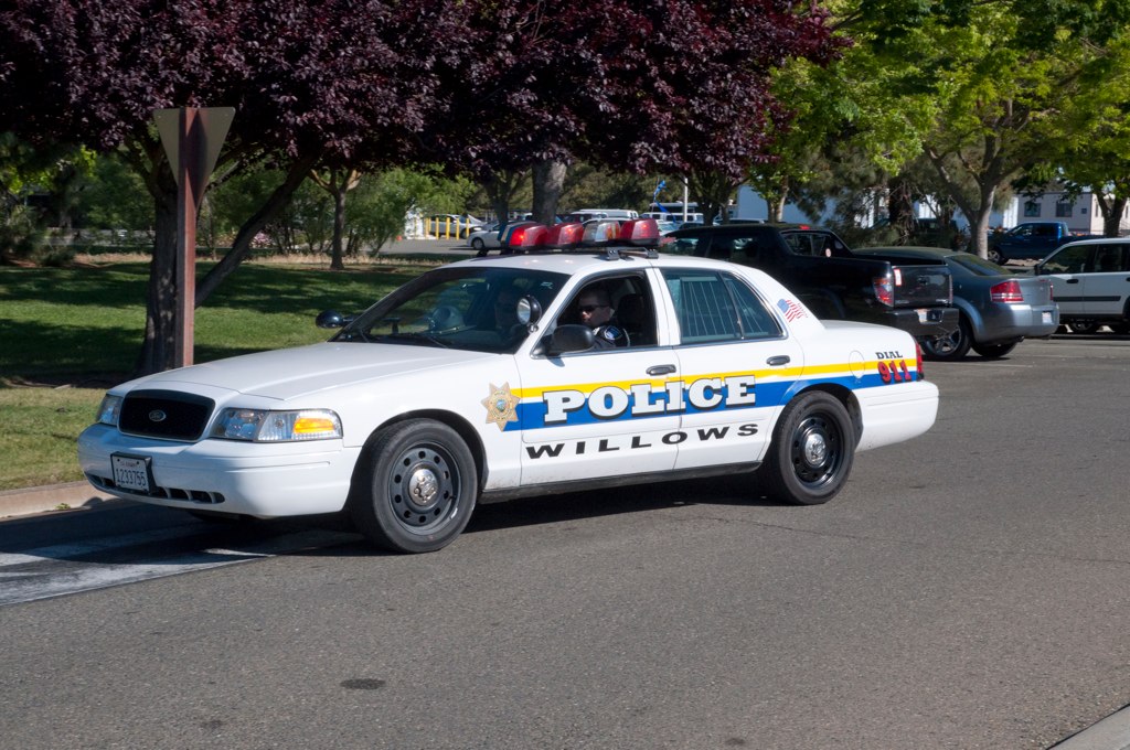 Willows Police Front A Willows police officer participates… Flickr