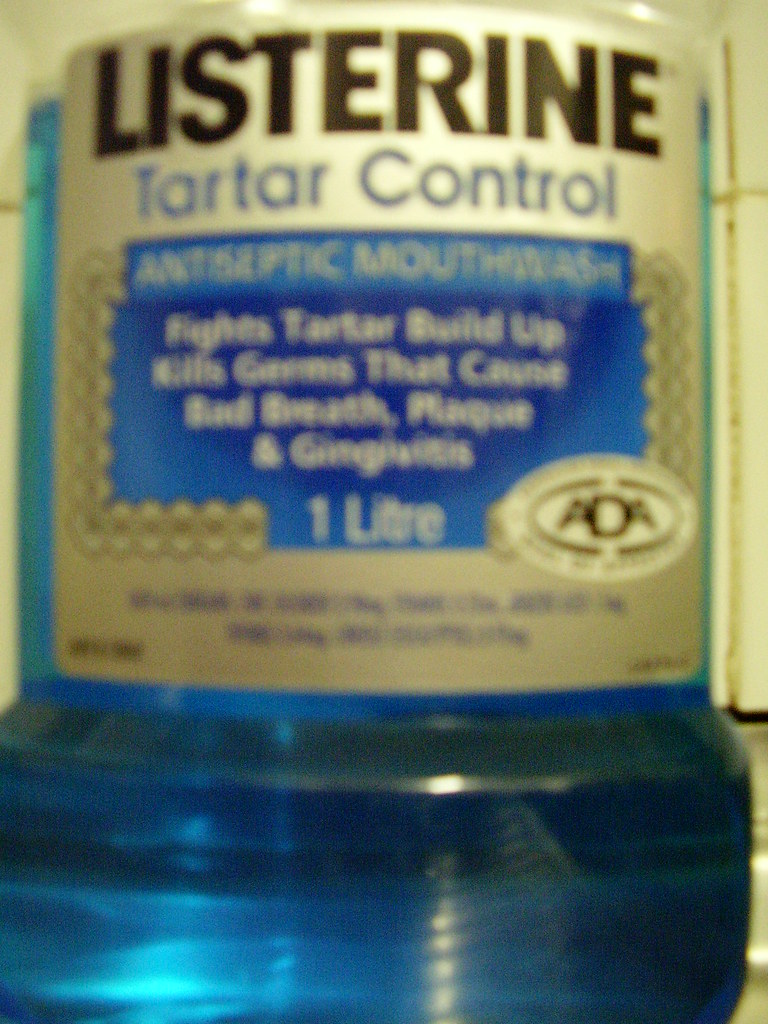 P9210018 Listerine contains many chemical compounds. Zinc … Flickr