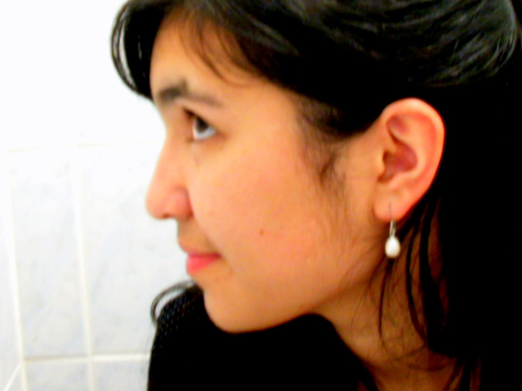 Bubbly Face It's been going on and on in my head all day..… Flickr