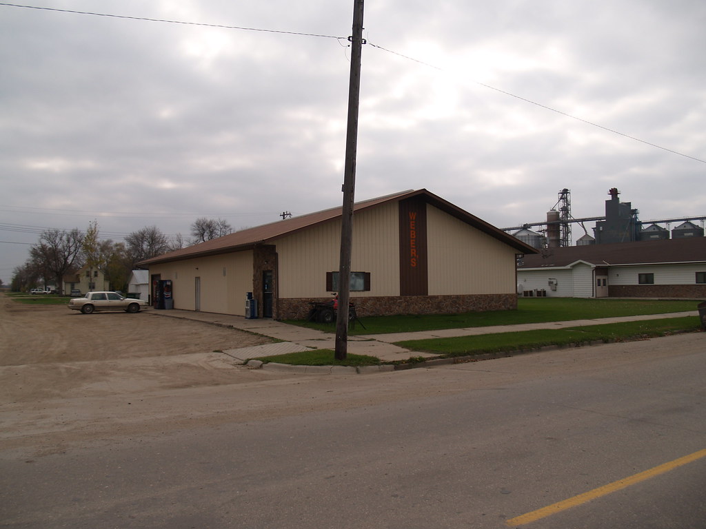 Reynolds, North Dakota Andrew Filer Flickr