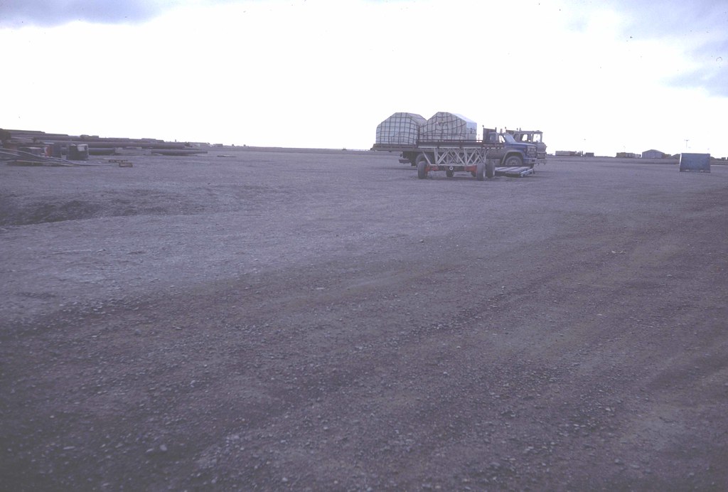 USA 24Jun78 Alaska North Slope Prudhoe Bay airport tarmac … Flickr