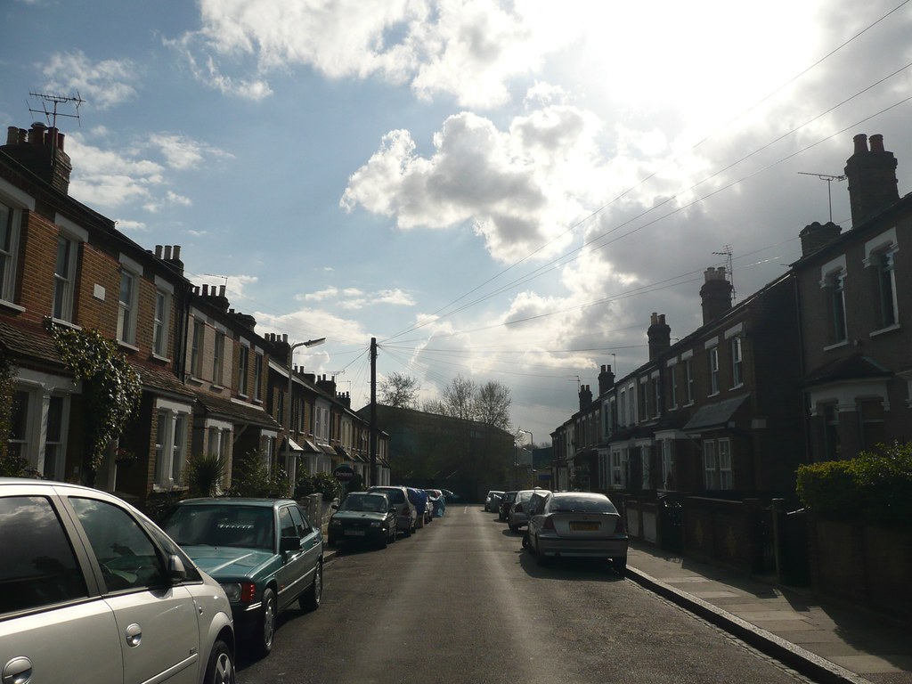 Studley Grange Road 07/04/08 Hazel Simpson Flickr