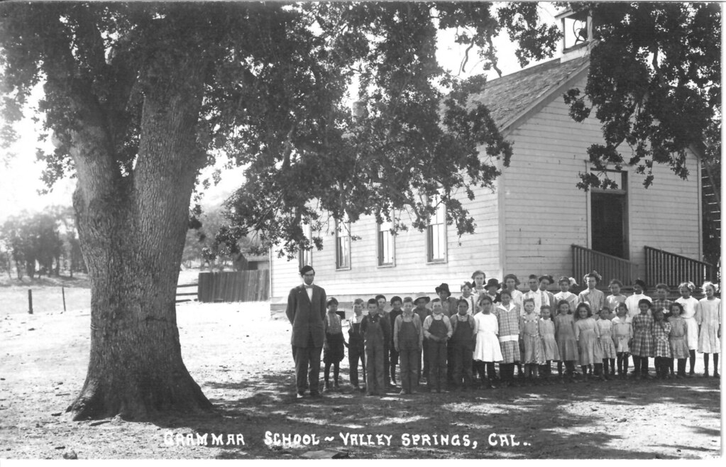 Postcard Grammar School Valley Springs, CA This photo … Flickr