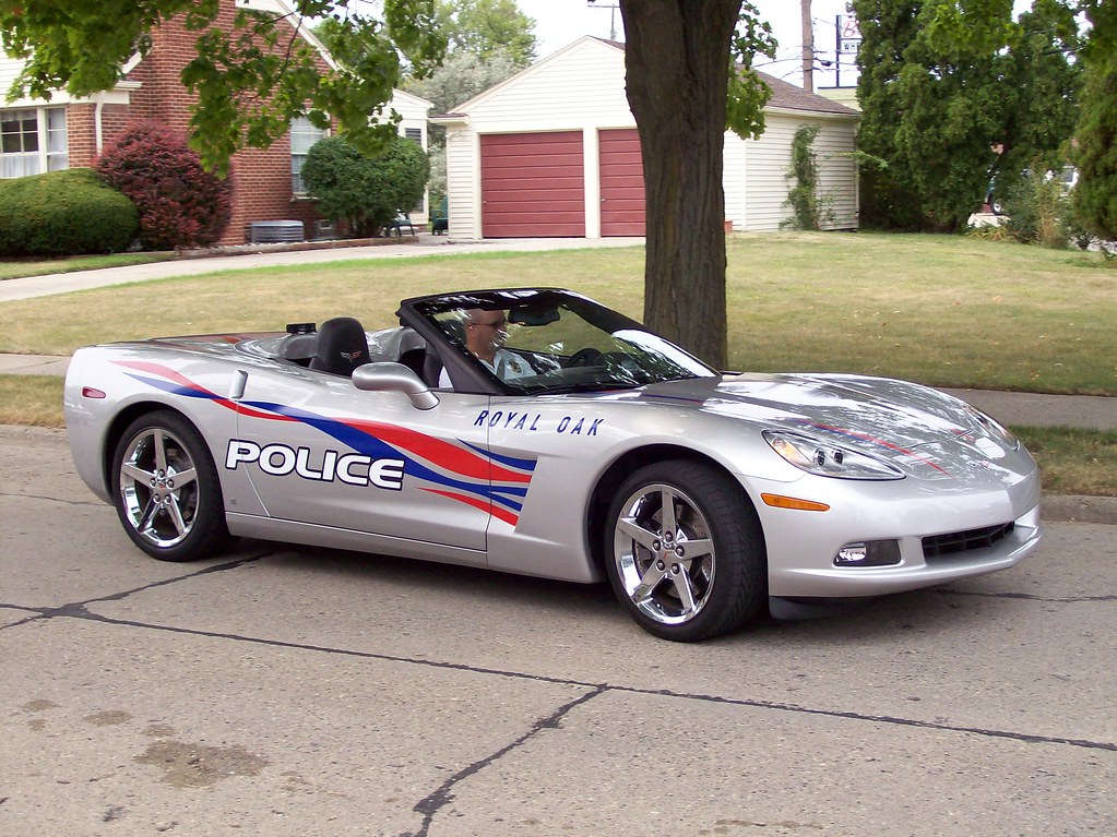 A Royal Oak Chevrolet Corvette C6 convertible police car..… Flickr
