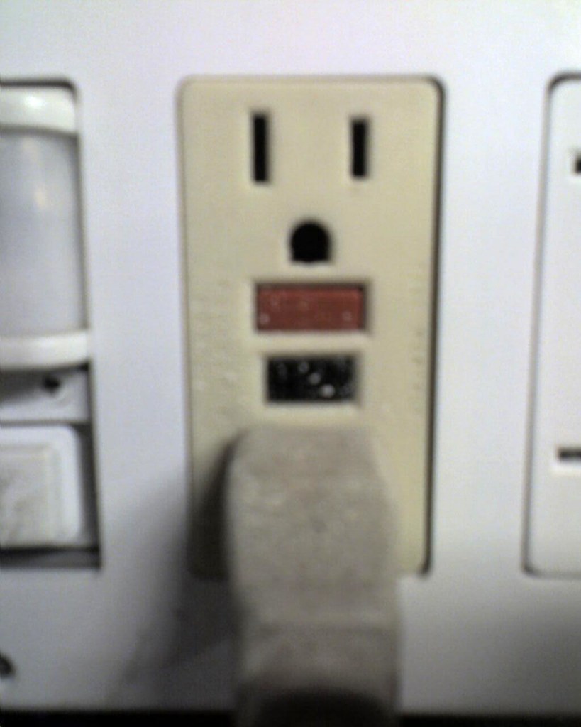 GFCI outlets have no Christmas spirit. ( GFCI doesn't li… Flickr