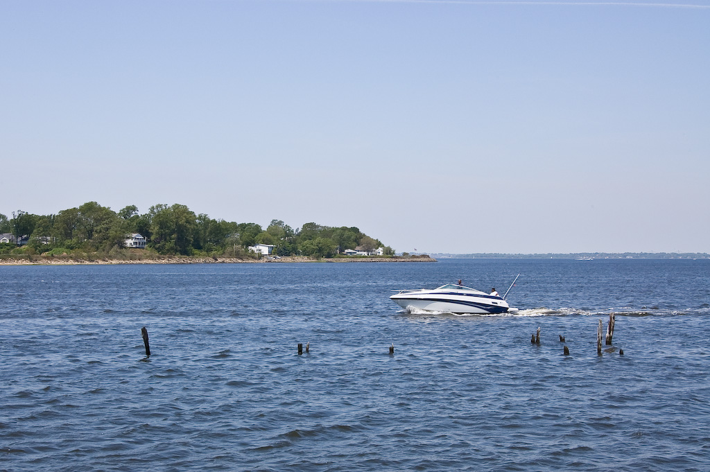 Cliffwood Beach Cliffwood Beach, view from Keyport. Fazia_ Flickr