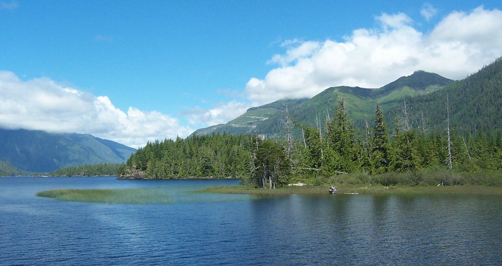 Kennedy Lake, Vancouver Island Gerry Thomasen Flickr